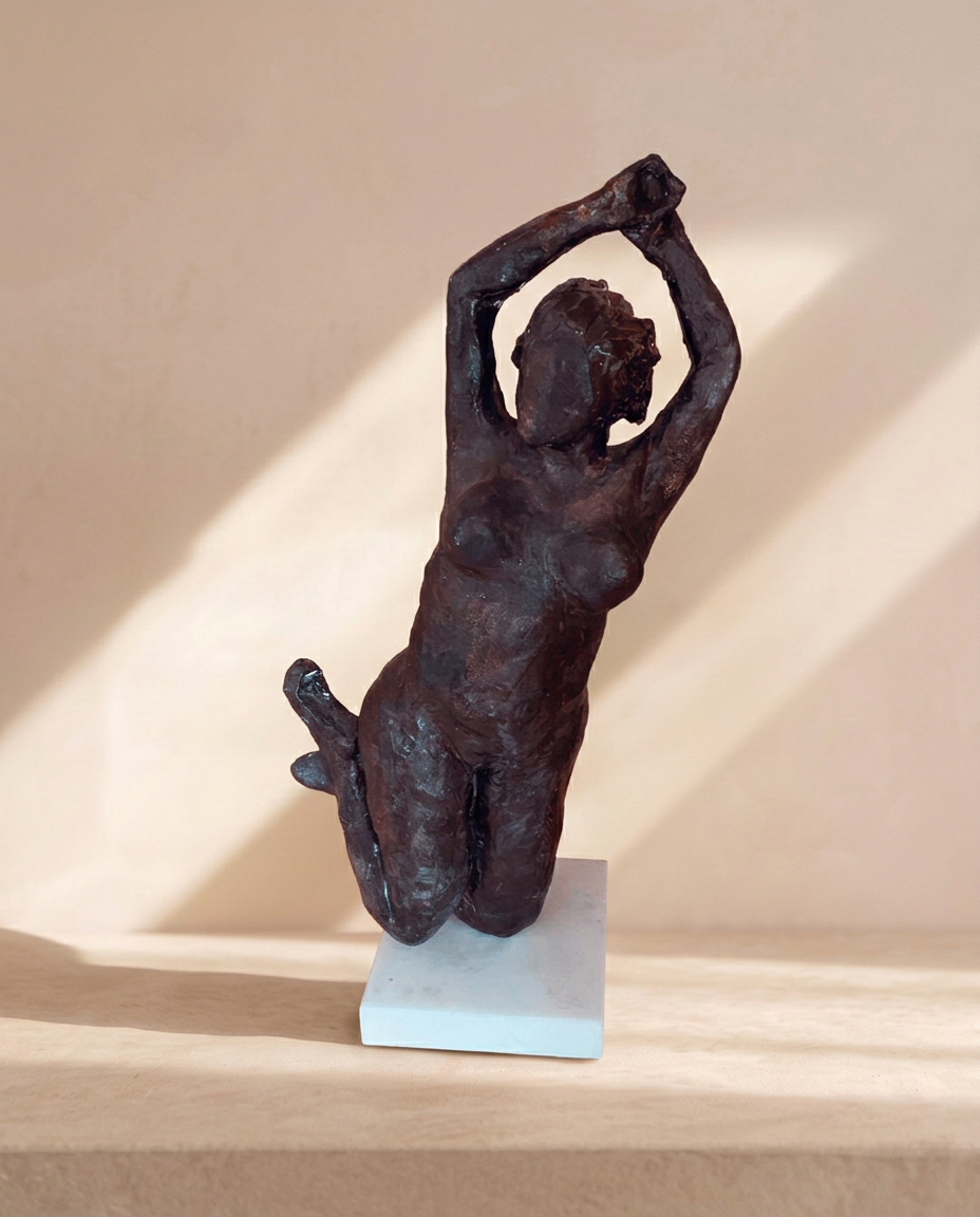 Le Grand Saut ceramic sculpture